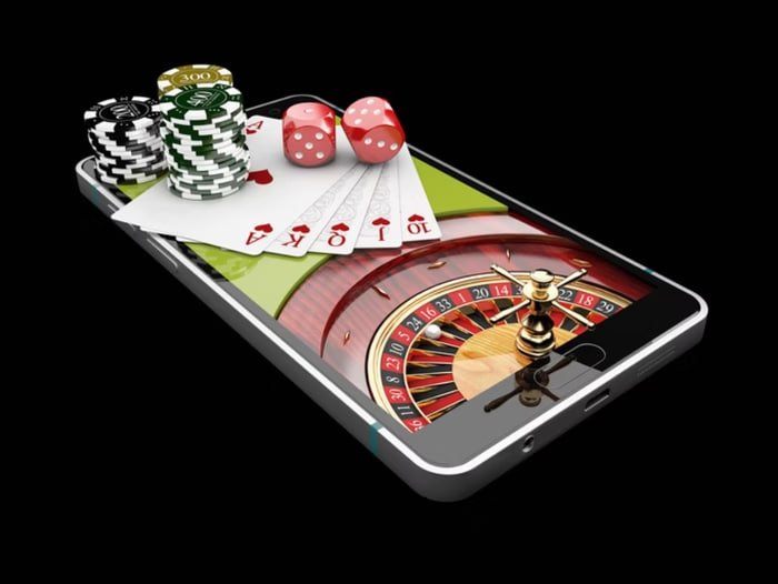 Tampilan meja Texas Hold'em Bonus di 01toto dengan kartu hole, tombol taruhan, dan area kartu komunal